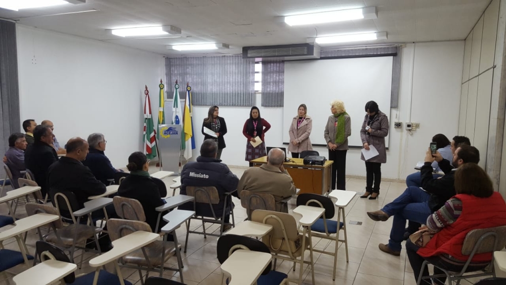 VISITA DAS INTEGRANTES DA CACINOR MULHER NA ACEJAN