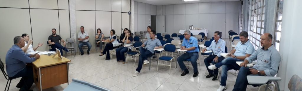 DIRETORES E CONSELHEIROS DA ACEJAN REALIZAM A ÚLTIMA REUNIÃO DO ANO DE 2018.