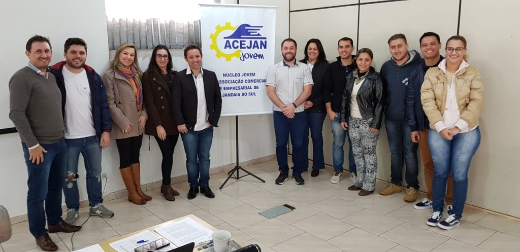 ACEJAN JOVEM RECEBE A VISITA DO CONSELHO JOVEM DE ROLÂNDIA.