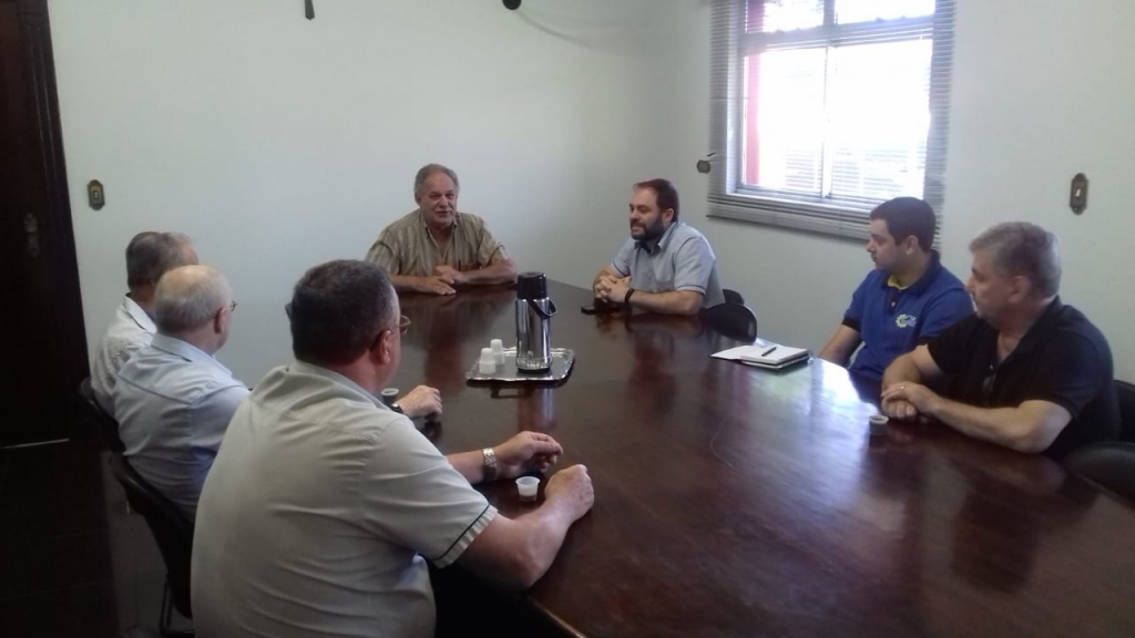 DIRETORIA SE REÚNE COM PREFEITO MUNICIPAL.