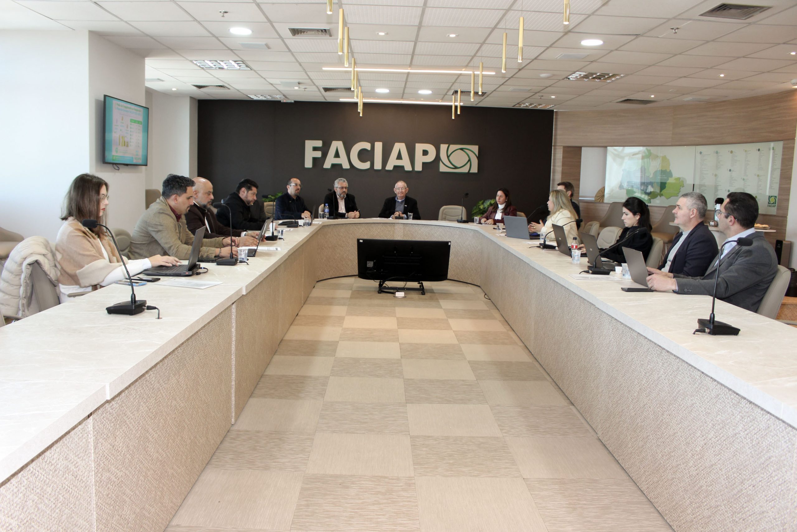 Coordenadorias alinham ações para o fortalecimento do associativismo