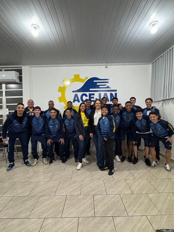 ACEJAN RECEBE PALESTRA SOBRE FORTALECIMENTO MENTAL PARA ATLETAS DO SANTA MARIA FUTSAL